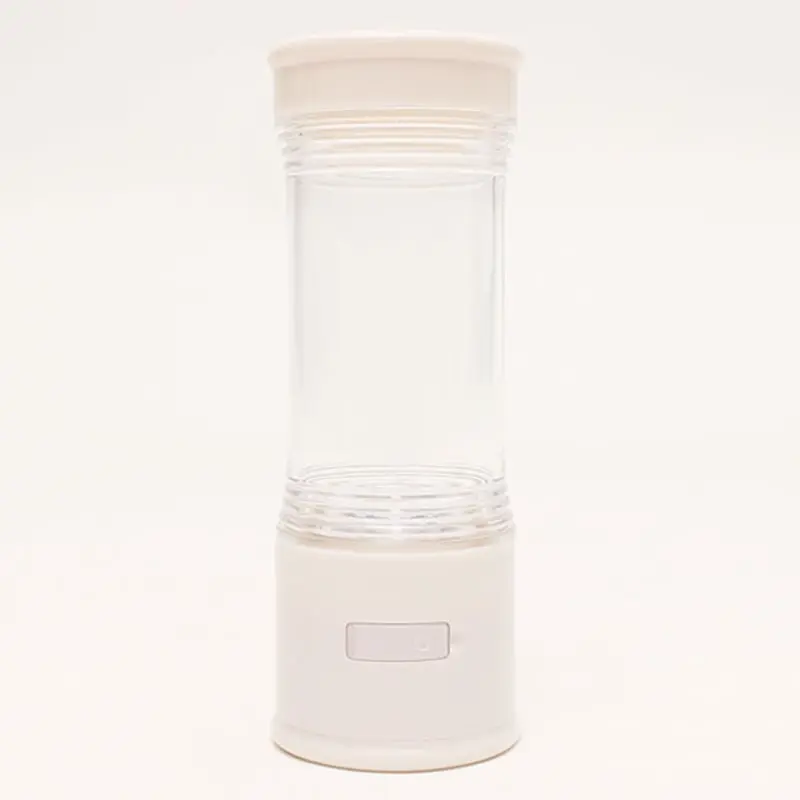 Bình cầm tay điện phân mini Re:Cure H2, một kiểu máy tạo nước hydrogen dùng pin sạc